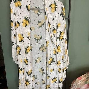 Torrid lemon kimono